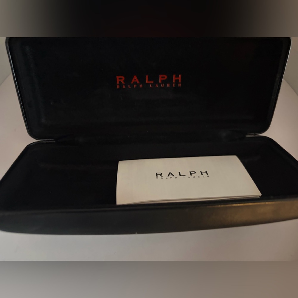 Stylish Tortoise Shell Sunglasses by Ralph Lauren - Picture 8 of 8